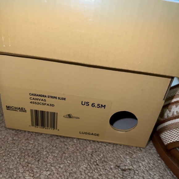 Michael Kors CASSANDRA STRIPE SLIDE CANVAS - Picture 4 of 4